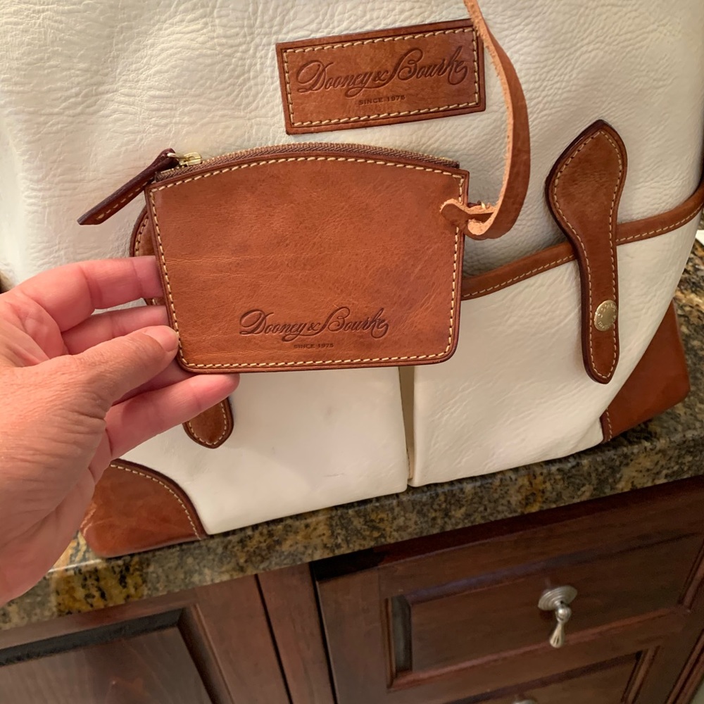 Vintage Dooney & Bourke purse - Picture 6 of 12